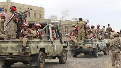 الجيش اليمني يتقدم بمحور شبوة وميليشيات الحوثي تقصف قرى البيضاء