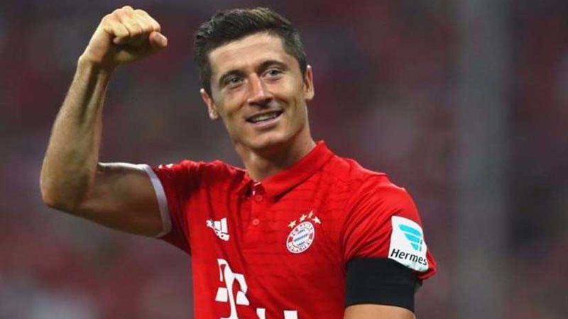 ليفاندوفيسكى 166