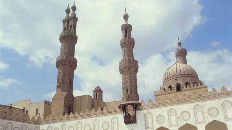 الأزهر يدين قمع مسيرات