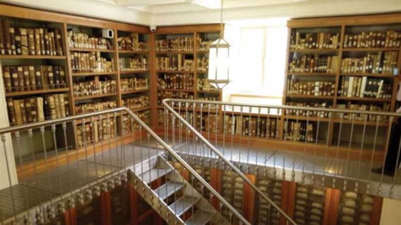 افتتاح مكتبة دير