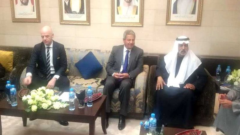 وزير الشباب يلتقي