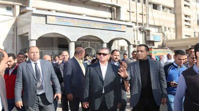 محافظ كفر الشيخ يحيل 36 طبيبا للتحقيق بمستشفى كفر الشيخ العام