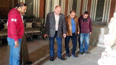 رئيس حي منشآة ناصر يزور المقابر الملكية (صور)