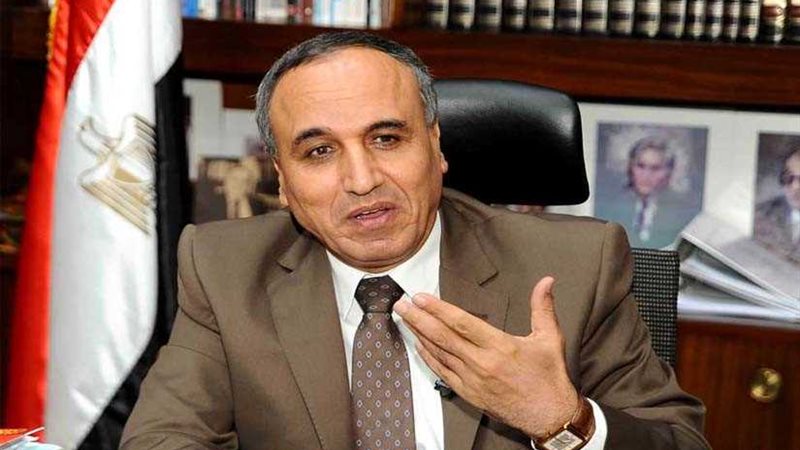 نقيب الصحفيين: مصر