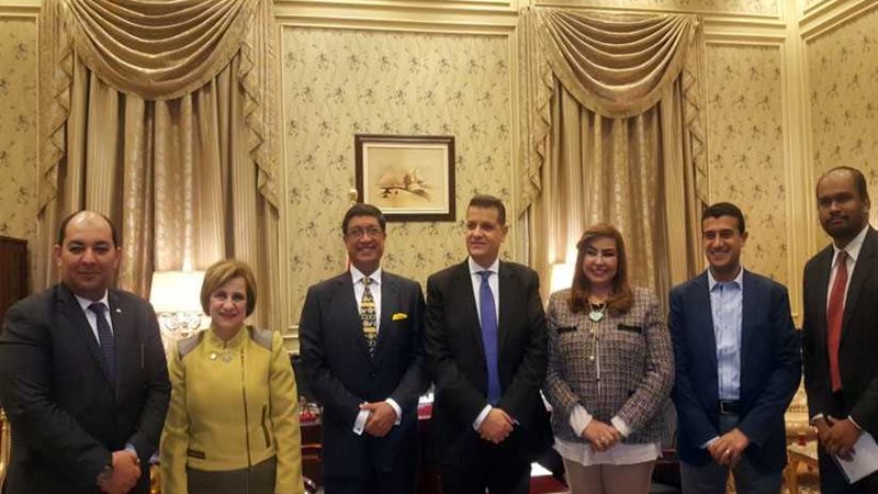 رئيس لجنة العلاقات