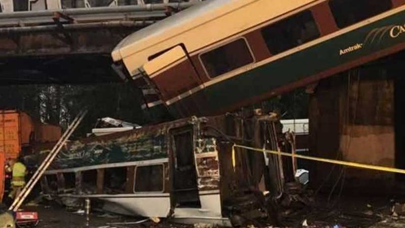 (صور).. قتلى في حادث