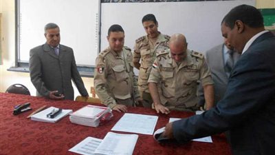 قادة الدفاع الشعبي ​يتفقدون مدارس أسوان