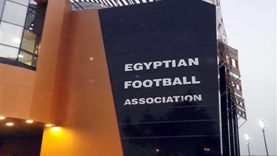 حكام مباريات 