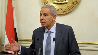 وزير التجارة: هيئة سلامة الغذاء الكندية تسمح بدخول العنب المصري الطازج إلى أسواقها