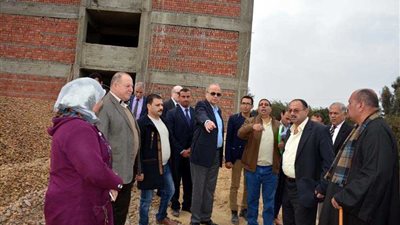 محافظ القليوبية يتفقد إنشاء مستشفي كفر شكر المركزي وعدد من المدارس (صور)