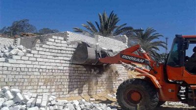 إزالة 41 حالة تعد بمركز ملوي بالمنيا