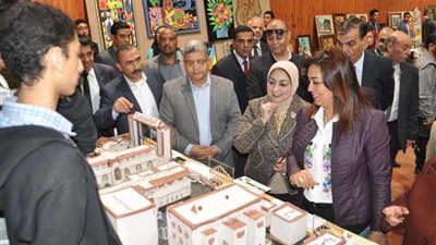 افتتاح مهرجان العلوم والفنون لطلاب الجيزة... تكريم 24 طالب من المبتكرين