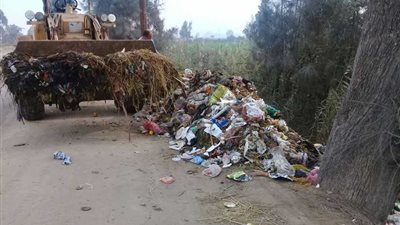 محافظة البحيرة تنتفض..غلق المحلات ومحطات البنزين المخالفة