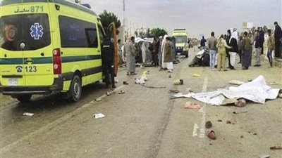 مصرع 2 وإصابة 3 إثر تصادم سيارتي نقل ببني سويف