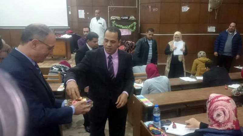 رئيس جامعة دمنهور