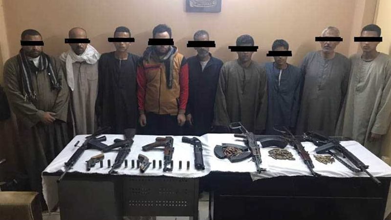 ضبط 40 قطعة سلاح