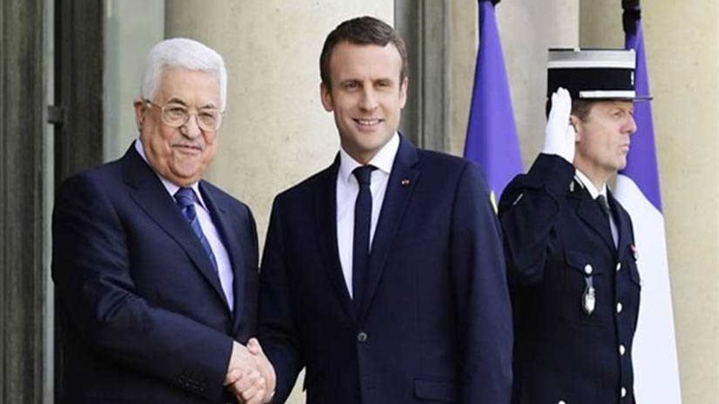 باريس ..ماكرون وعباس