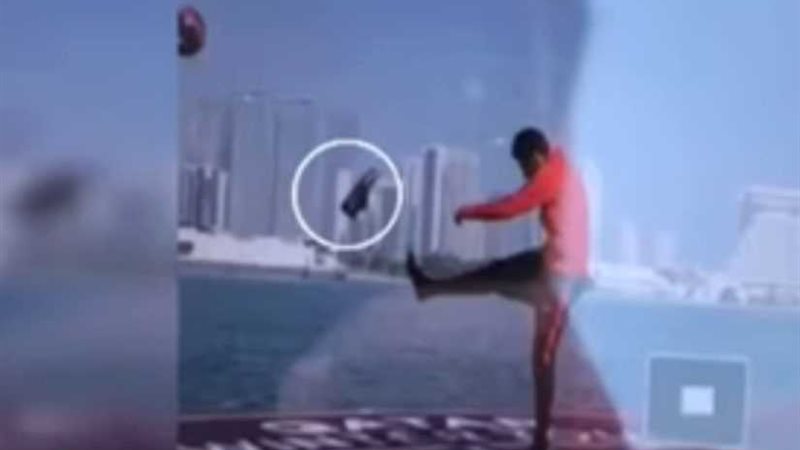 «نيمار» يفقد حذائه