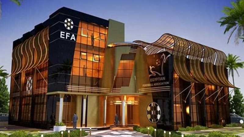 حكام مباريات السبت