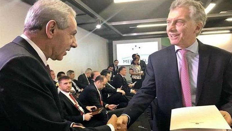 قابيل يسلم رسائل