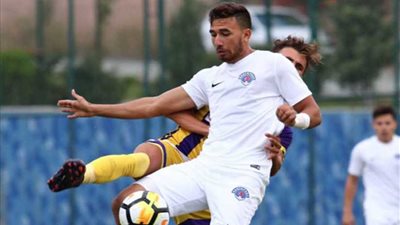 فريق قاسم باشا «تريزيجيه» يخسر أمام باشاك شهير بثنائية