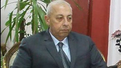 محافظ أسوان يطالب بإنهاء أعمال التكريك ورفع الطمي أمام معبد كوم أمبو