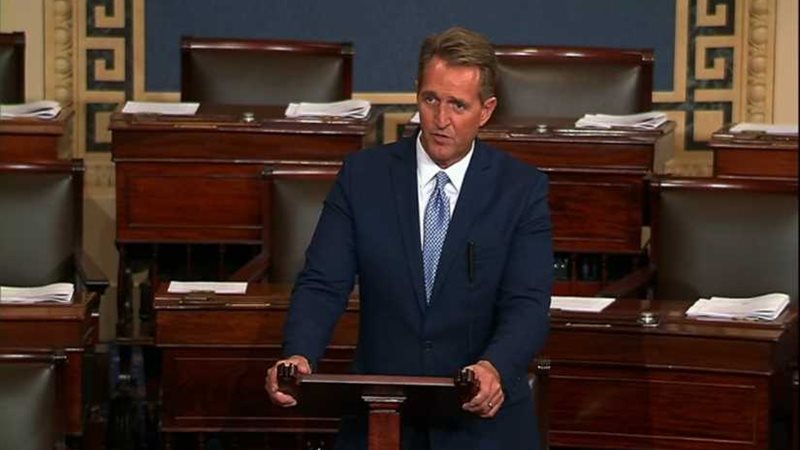 تمرد على ترامب داخل