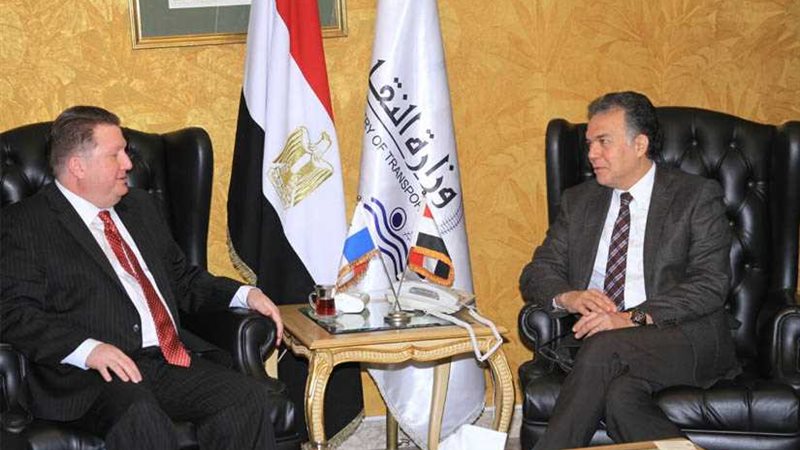 عرفات يبحث التعاون