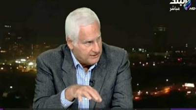 الشوباشي: على الفتيات غير المقتنعات بالحجاب خلعه‎