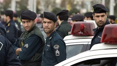 الشرطة الإيرانية تضبط طنين من المخدرات