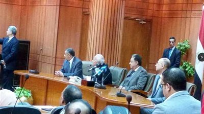 وزير الصحة: راتب الطبيب سيصل لـ