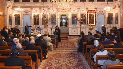 سلطان يهنئ الروم الأرثوذكس بعيد الميلاد المجيد (صور)