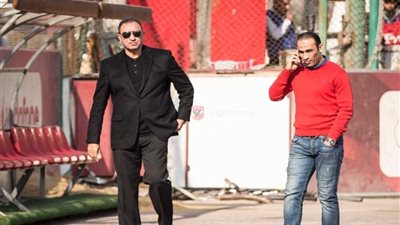 الخطيب يحضر مران الأهلي ويجتمع بالبدري وعبد الحفيظ