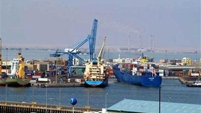 فتح بوغاز مينائي الإسكندرية والدخيلة بعد تحسن الأحوال الجوية