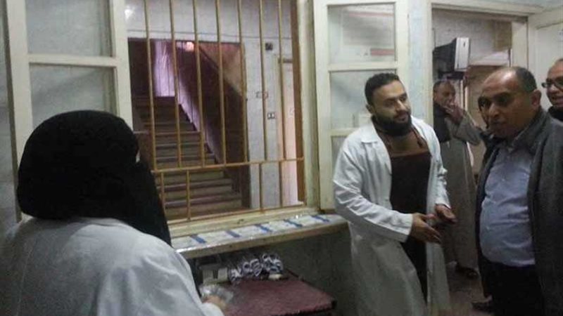 إحالة 33 من العاملين