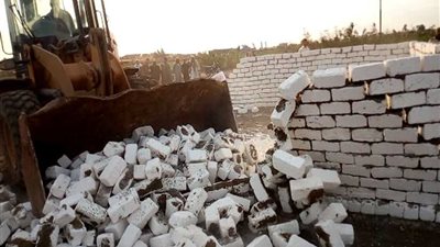 إزالة 17 حالة تعدٍ على الأراضي الزراعية