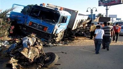 مصرع وإصابة 11 شخصا فى حادث تصادم بالبحيرة