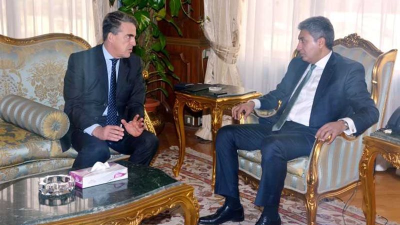 وزير الطيران المدني