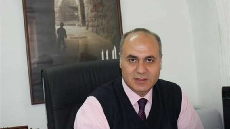 إزالة شمعدان ضخم