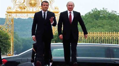 بوتين يدعو ماكرون لزيارة روسيا