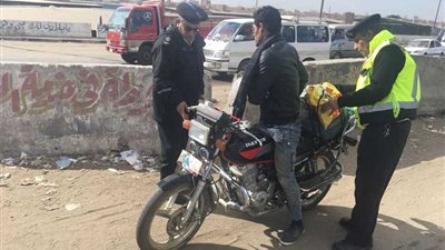 المرور يشن حملات مكبرة على الطرق السريعة 