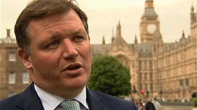 مجلس العموم البريطاني يهدد بفرض عقوبات على 