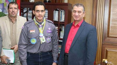 محافظ كفر الشيخ يكرّم 