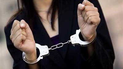 بـ 2000 جنيه .. ضبط سيدة تزعم قدرتها تسفير ضحاياها للعمل بالخارج