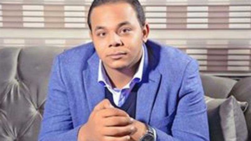 نور أبوحتة يجتمع