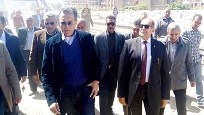 وزير النقل ومحافظ أسوان يتفقدان أعمال التكريك بالمراسي السياحية بكوم أمبو