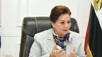 إحالة 267 طبيبًا وموظفًا للتحقيق لإهمالهم في العمل‎