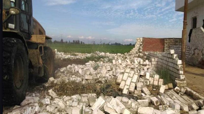 إزالة 52 حالة تعدٍ