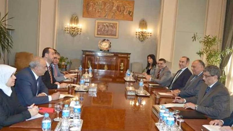 شكري يلتقي أعضاء