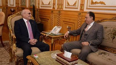 وزيرا الصحة والإنتاج الحربي يتابعان المشروعات المشتركة بين الوزارتين